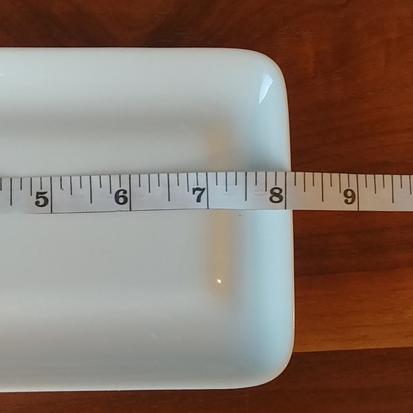 Nondescript Ceramic Butter Dish - Picture 4 of 7